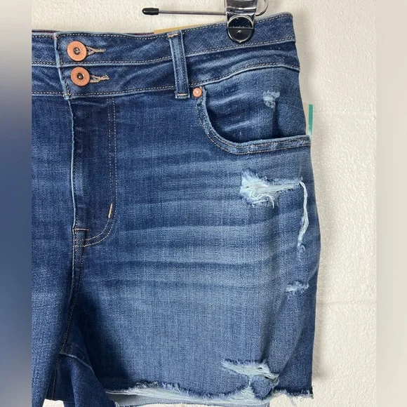 NWT Edgely denim shorts distressed size 16 high rise original fit stretch - Picture 3 of 8
